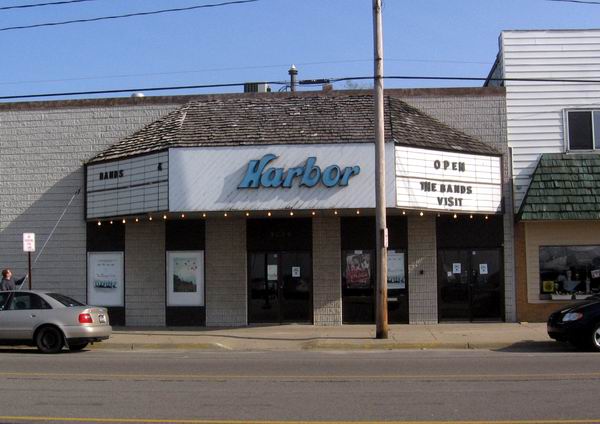 Harbor Theatre 1 & 2 - Spring 2008 (newer photo)